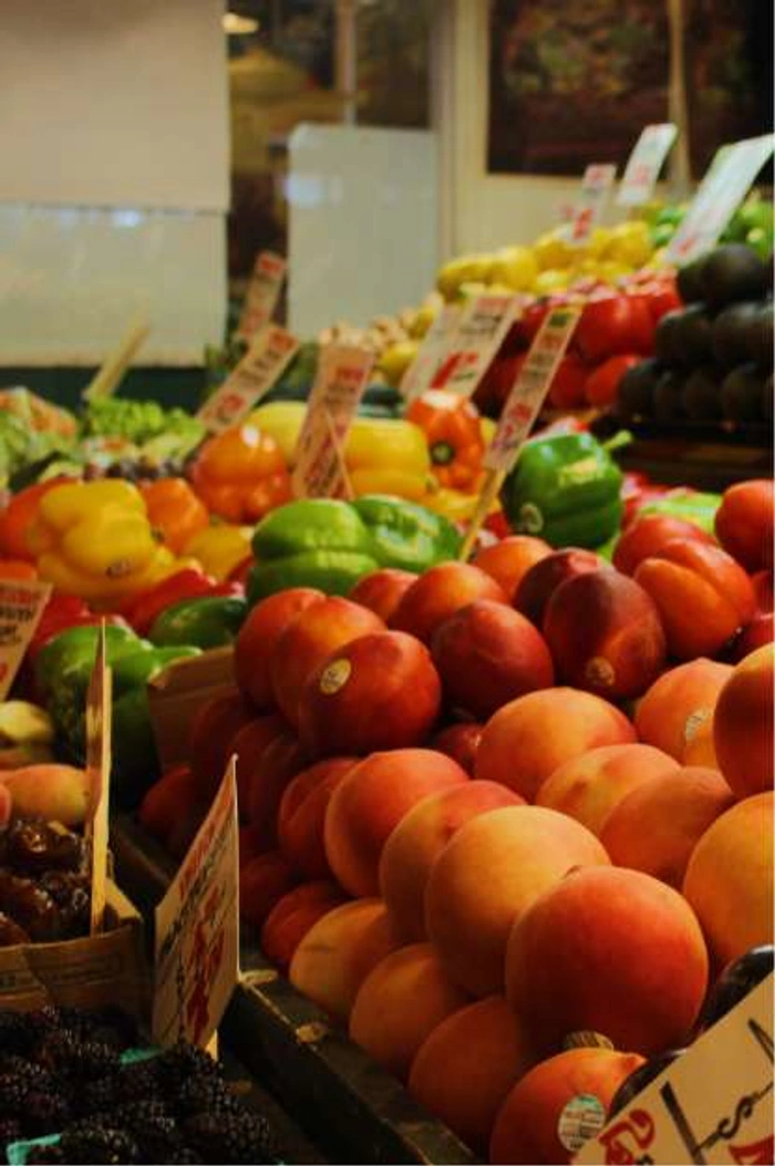 image-neighborhood-03 A fruit stall at Coral Gables